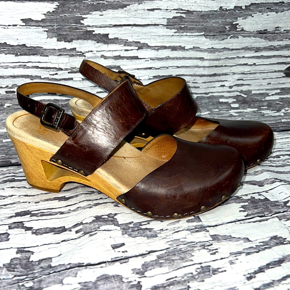 Dansko Thea Brown Stud Clogs - Size 9